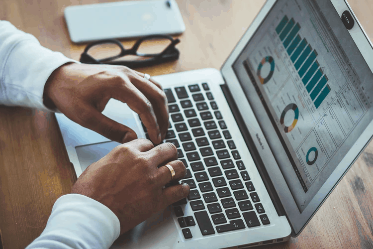 Nine Easiest to Use Graph Makers Online
